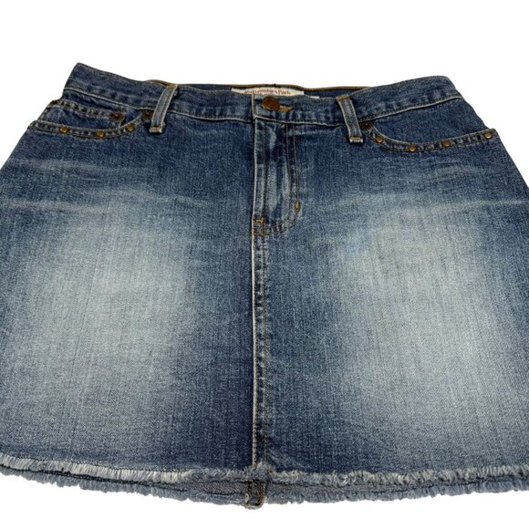 Abercrombie & Fitch Womens Denim Skirt Size 2 Distressed Dark Wash Frayed Hem - Picture 5 of 6